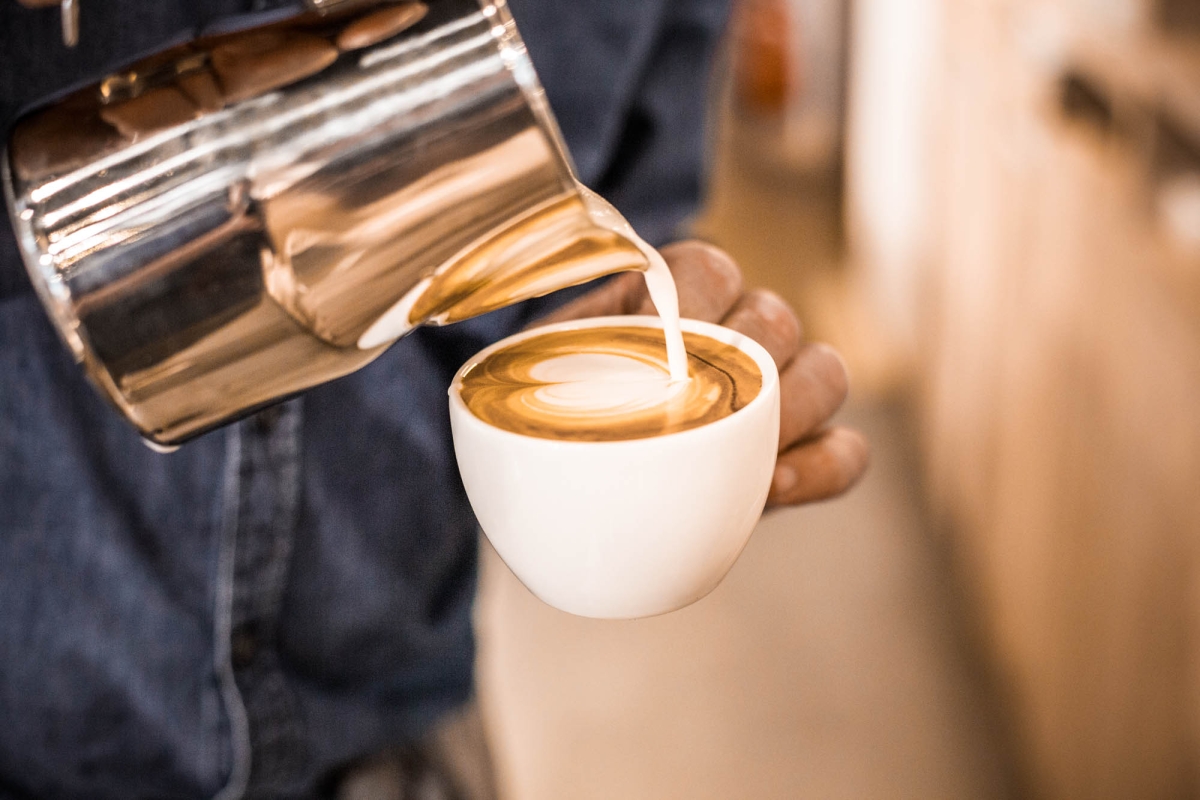 Flat White zubereiten in 3 Schritten RAUWOLF