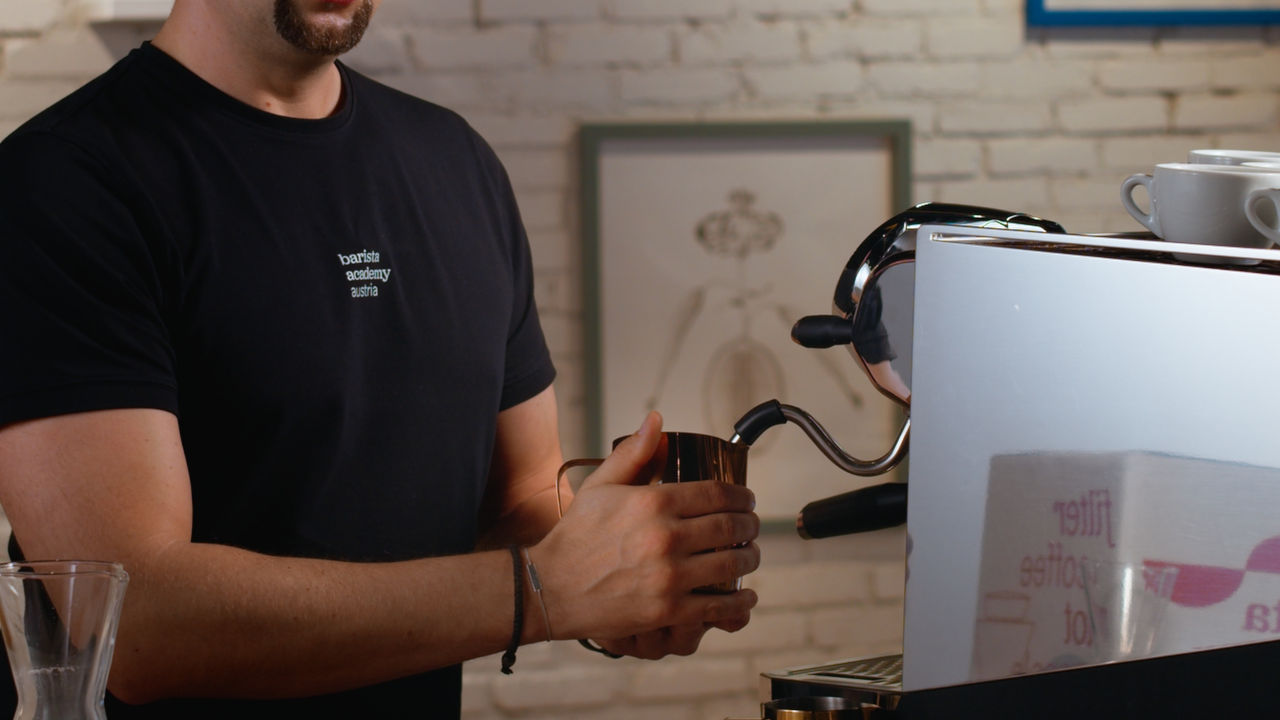 Rollphase beim Milchschäumen